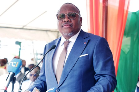 Le président de la CEI se dit fier de ses collaborateurs pour le travail abattu à ses côtés durant les six années passées à leurs côtés. Ph. DR